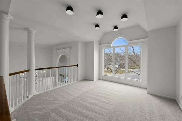 $939,000 | 4113 West 150th Street, Overland Park, KS 66224