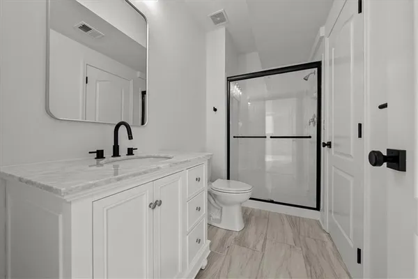 $939,000 | 4113 West 150th Street, Overland Park, KS 66224