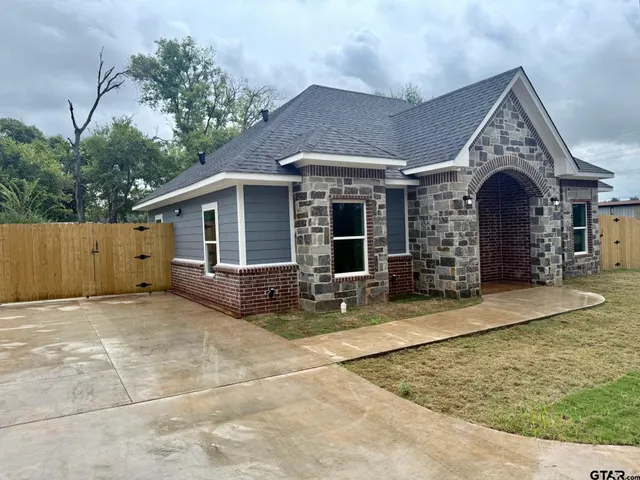 $229,900 | 536 Alabama Avenue, Jacksonville, TX 75766