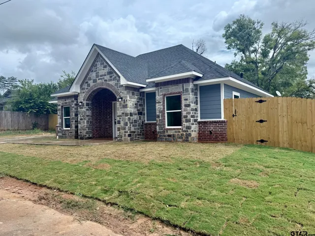 $229,900 | 536 Alabama Avenue, Jacksonville, TX 75766