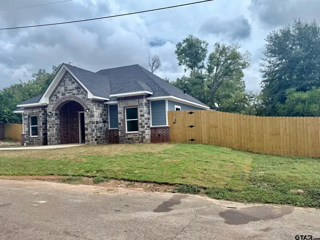 $229,900 | 536 Alabama Avenue, Jacksonville, TX 75766
