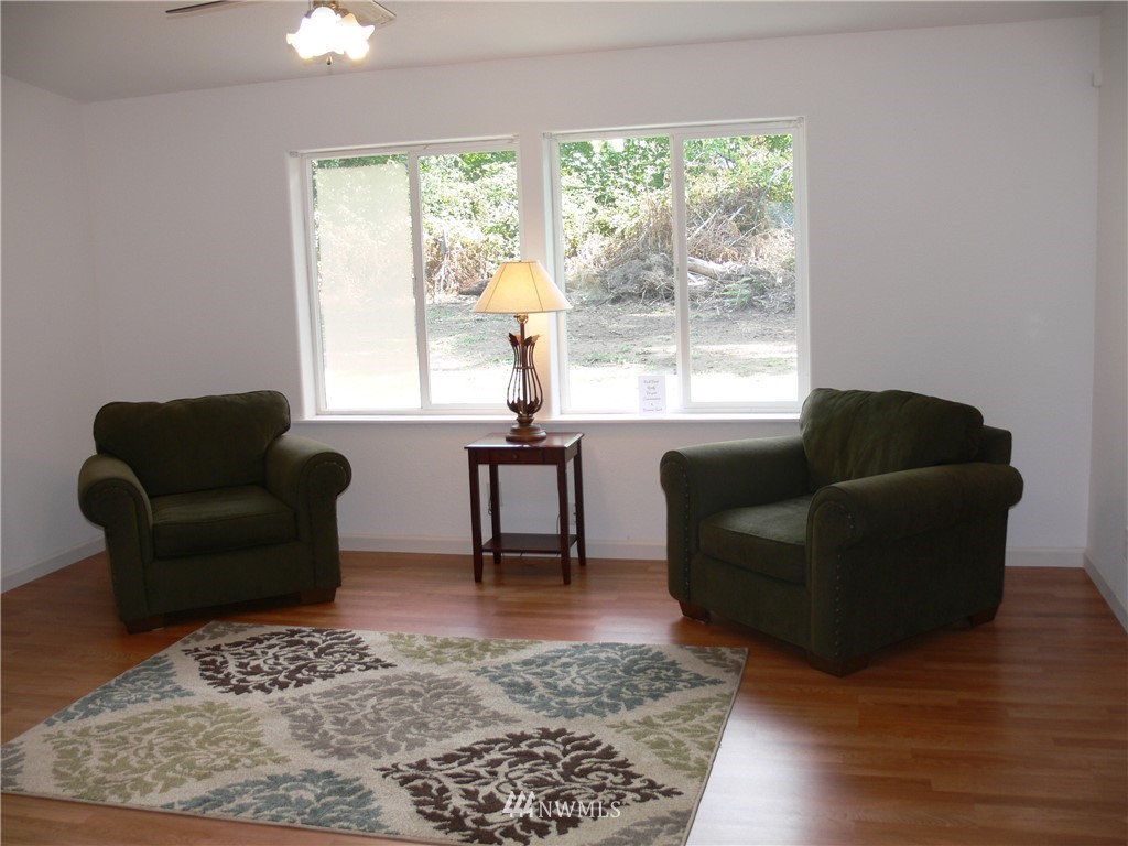 3076 Taylor Road Oak Harbor, WA 98277 - Photo 13 of 25 Gallery Image 13