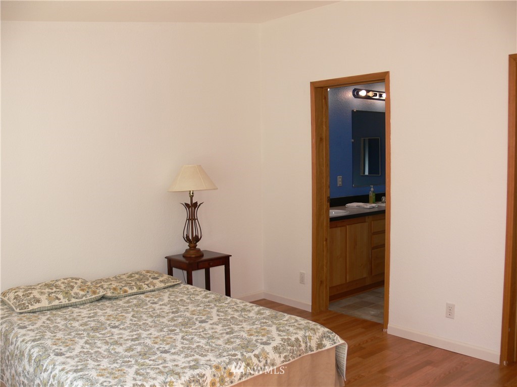 3076 Taylor Road Oak Harbor, WA 98277 - Photo 16 of 25 Gallery Image 16