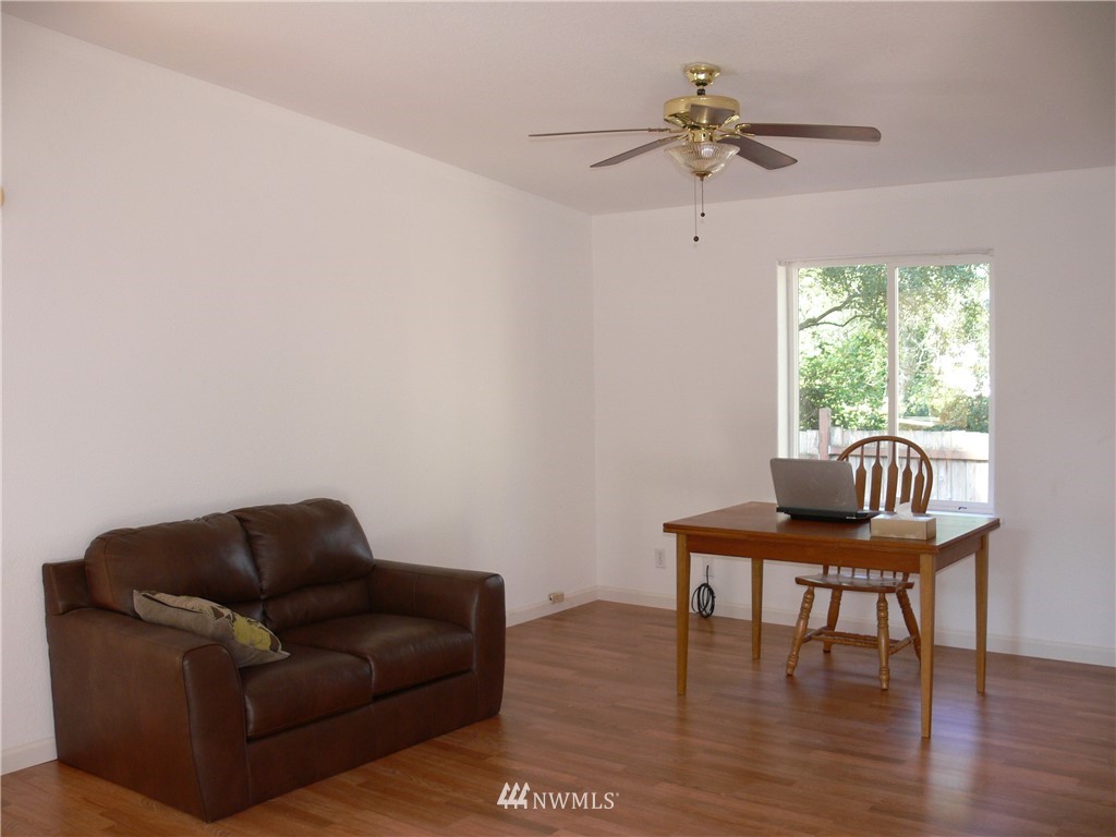 3076 Taylor Road Oak Harbor, WA 98277 - Photo 6 of 25 Gallery Image 6