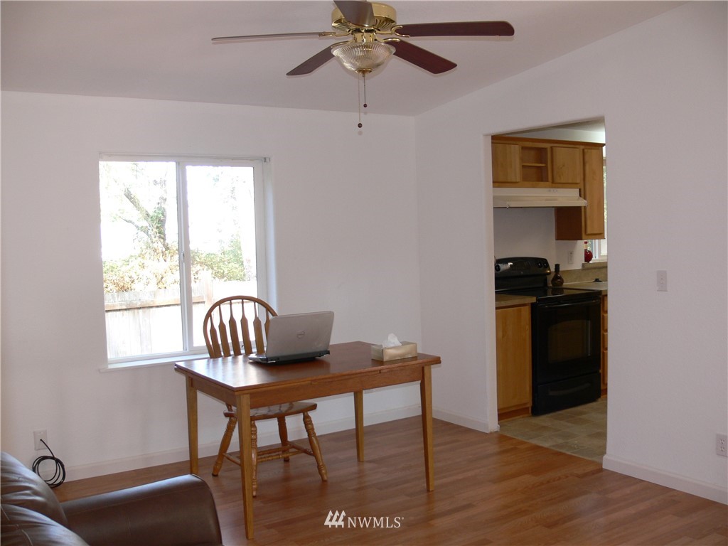 3076 Taylor Road Oak Harbor, WA 98277 - Photo 7 of 25 Gallery Image 7