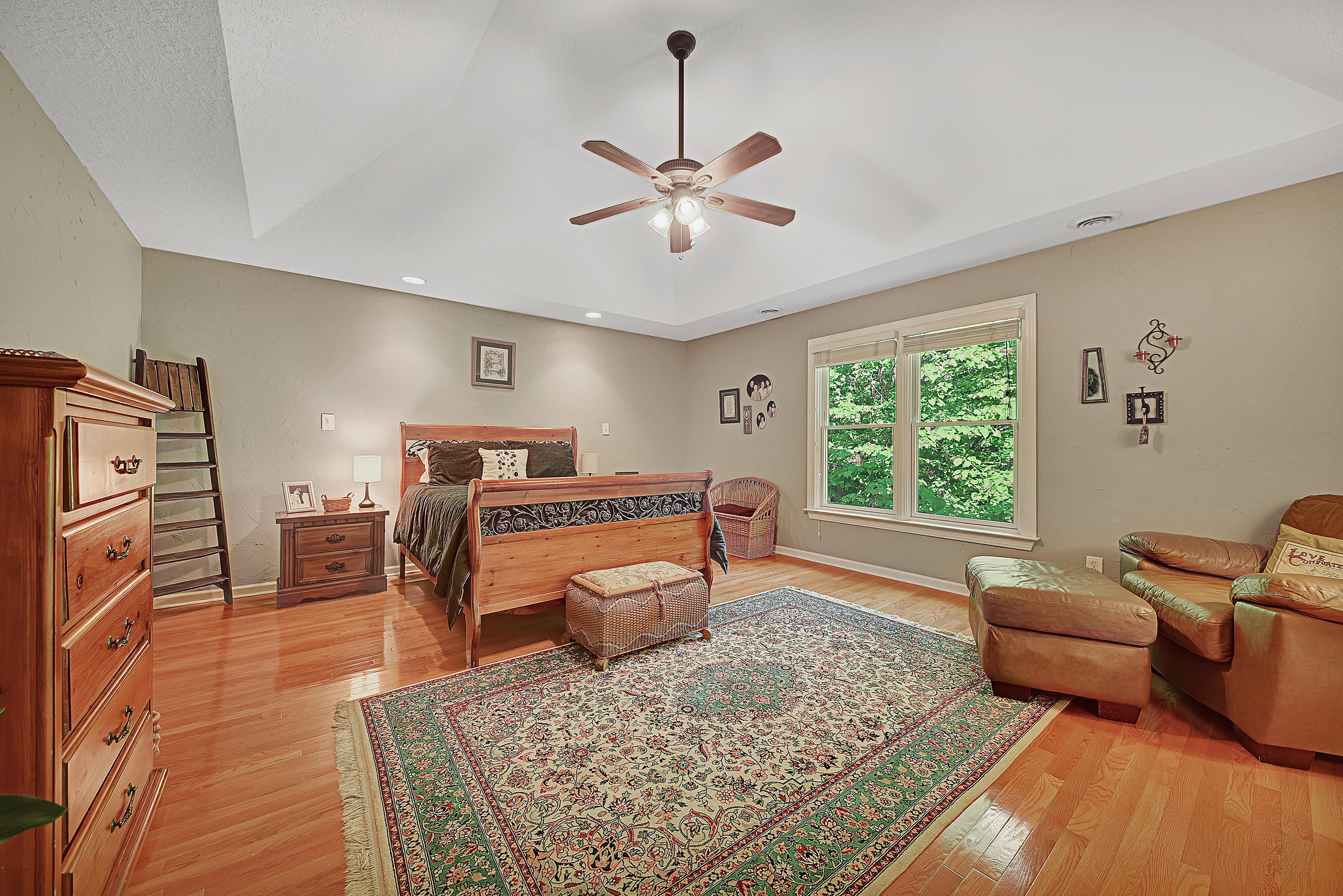 12905 Long Ridge Road Knoxville, TN 37934 - Photo 13 of 33 Master bedroom