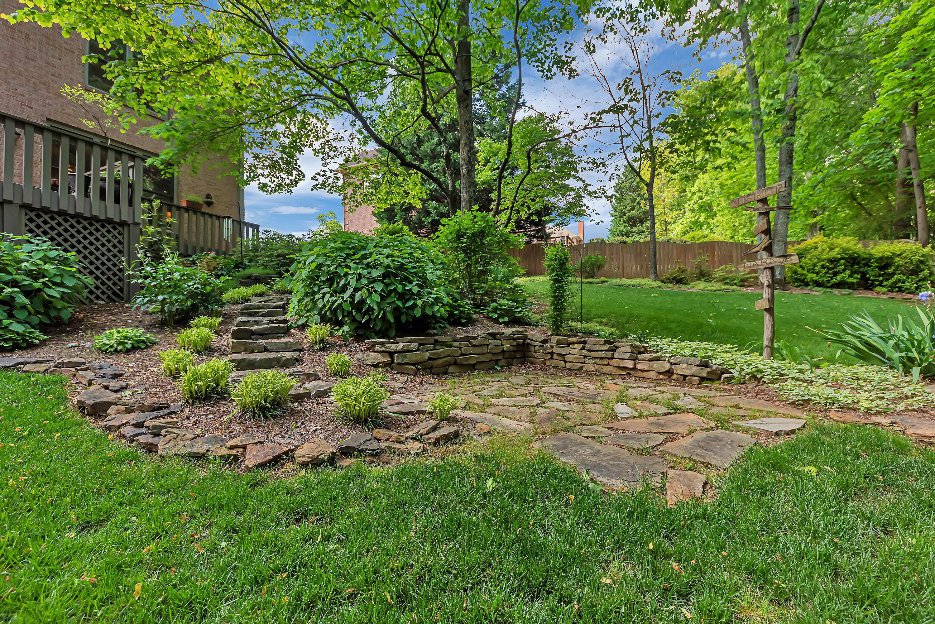 12905 Long Ridge Road Knoxville, TN 37934 - Photo 28 of 33 Lush landscaping