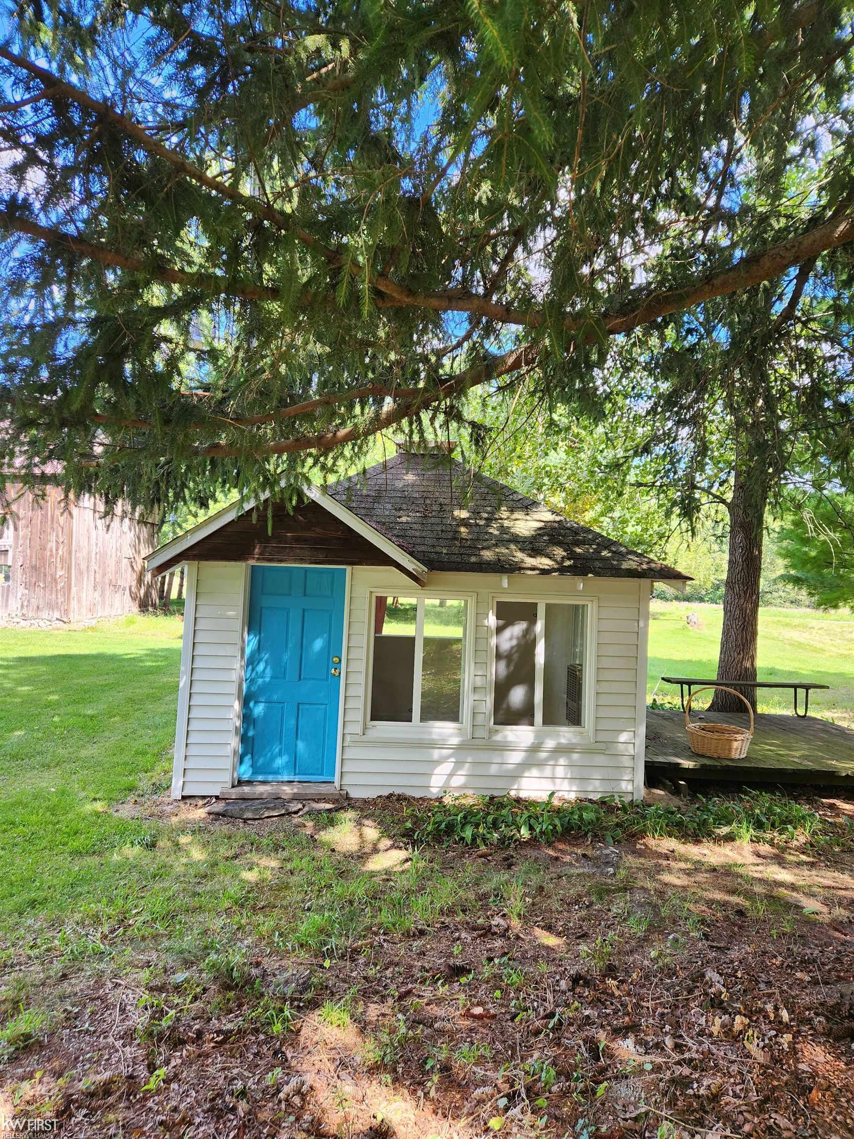 1063 Tinsman Road Fenton, MI 48430 - Photo 50 of 66