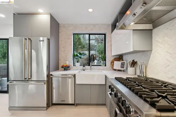 $3,800,000 | 130 Grand View Avenue, San Francisco, CA 94114