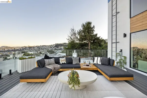 $3,800,000 | 130 Grand View Avenue, San Francisco, CA 94114