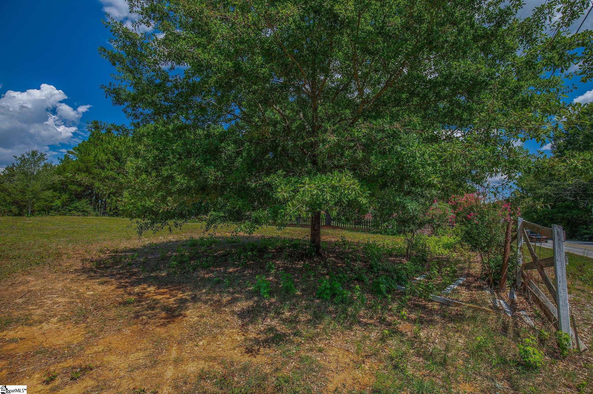 2421 Roper Mountain Road Simpsonville, SC 29681 - Photo 3 of 17 Gallery Image 3