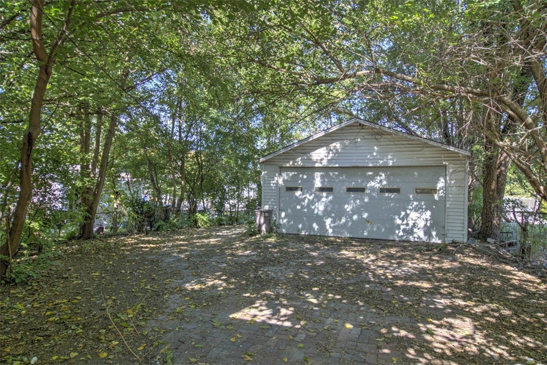 2112 East William Street Decatur, IL 62521 - Photo 6 of 7 Gallery Image 6