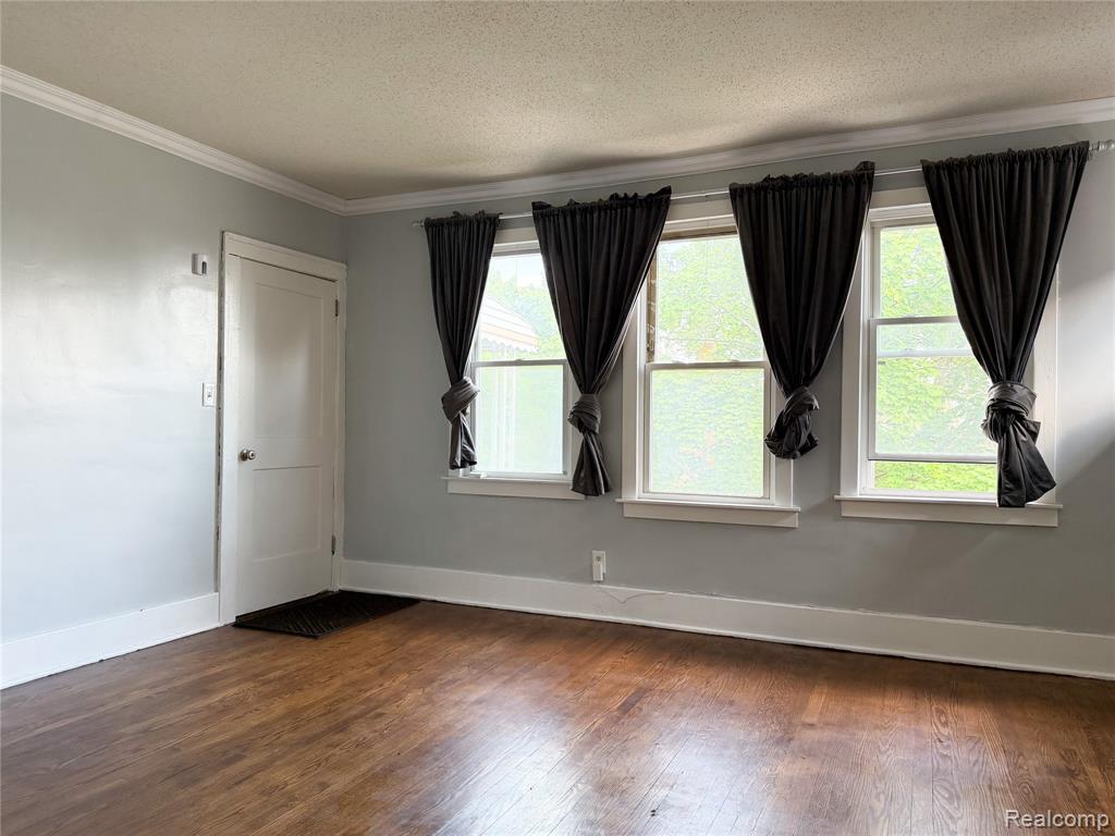 2710 Clements Street Detroit, MI 48238 - Photo 12 of 14