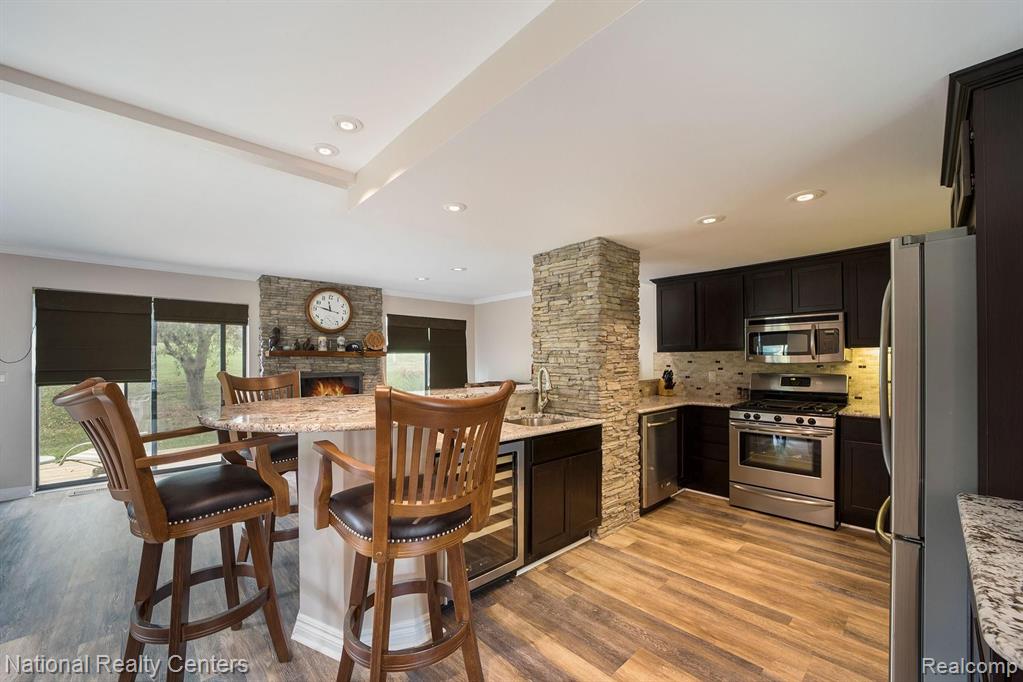 735 Oak Brook Ridge Drive Rochester Hills, MI 48307 - Photo 8 of 30