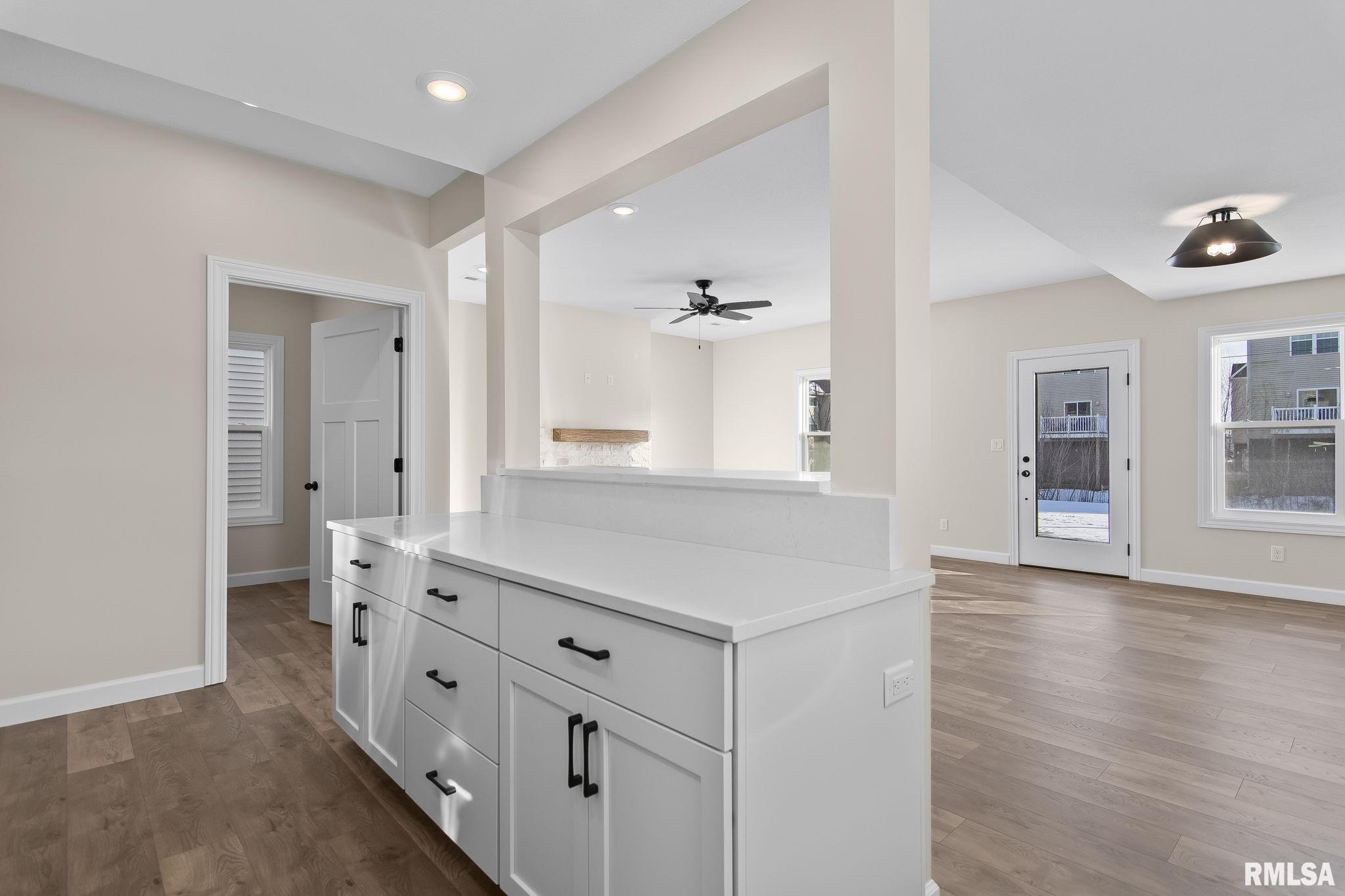 4236 Westgate Drive Springfield, IL 62711 - Photo 13 of 33