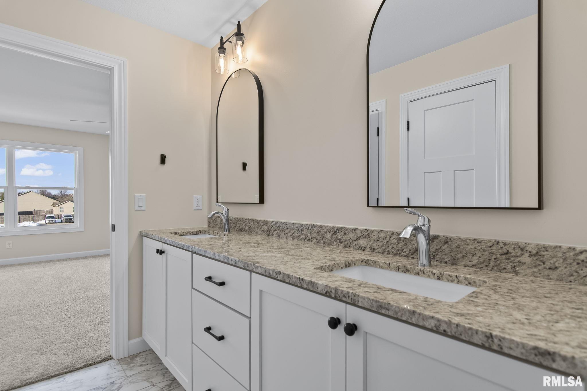 4236 Westgate Drive Springfield, IL 62711 - Photo 17 of 33