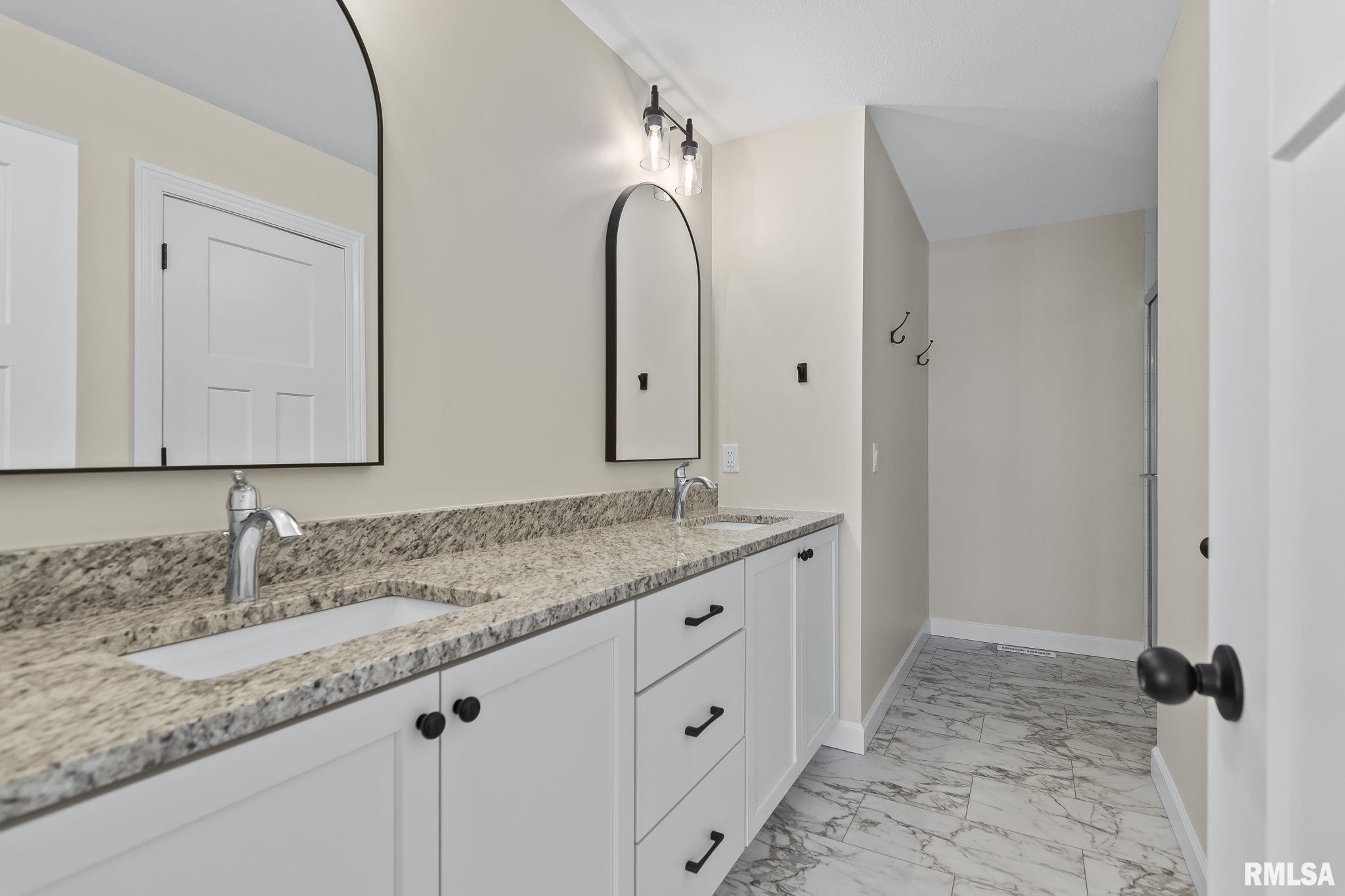 4236 Westgate Drive Springfield, IL 62711 - Photo 19 of 33