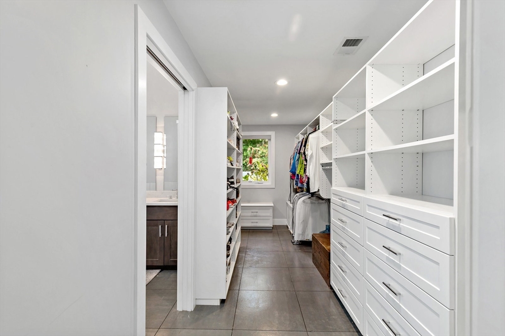 29 Melissa Avenue Mashpee, MA 02649 - Photo 17 of 42