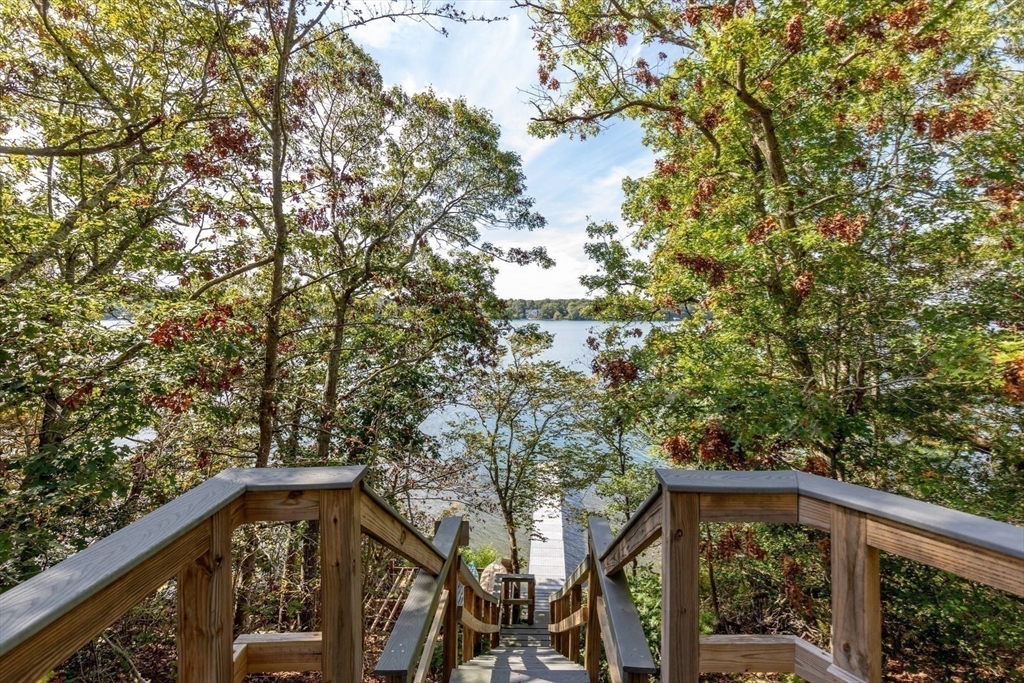 29 Melissa Avenue Mashpee, MA 02649 - Photo 38 of 42