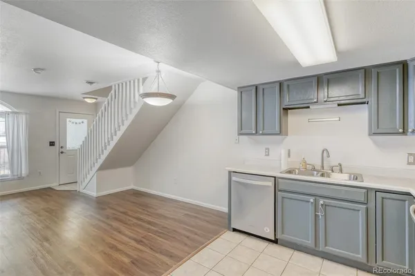 $2,200 | 1675 South Cole Street, Unit B6, Lakewood, CO 80228