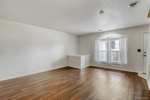 $2,200 | 1675 South Cole Street, Unit B6, Lakewood, CO 80228