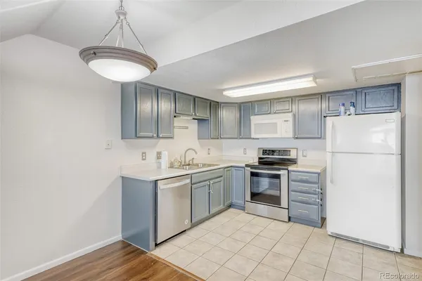 $2,200 | 1675 South Cole Street, Unit B6, Lakewood, CO 80228