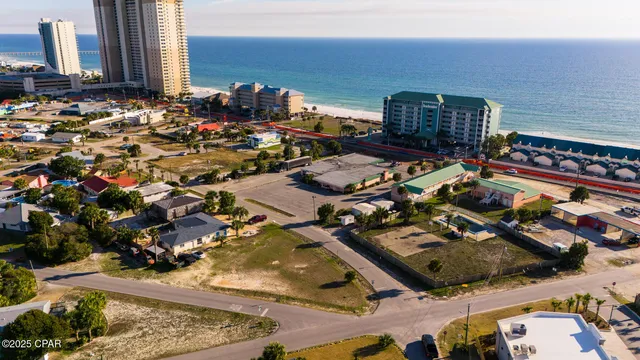 $399,000 | 601 Granada Circle, Panama City Beach, FL 32413