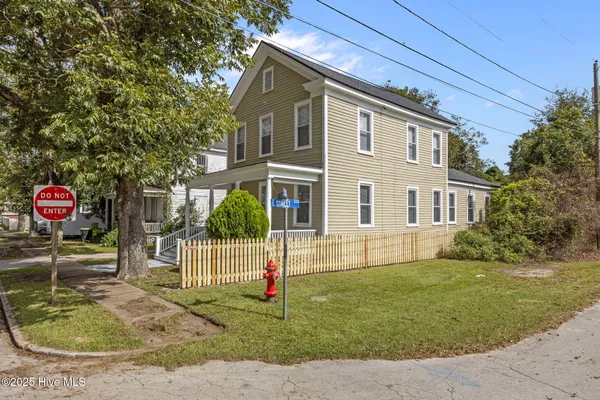 $284,000 | 514 C Street, New Bern, NC 28560