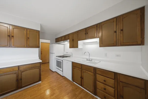 $259,000 | 403 North Marion Street, Unit 3D, Oak Park, IL 60302