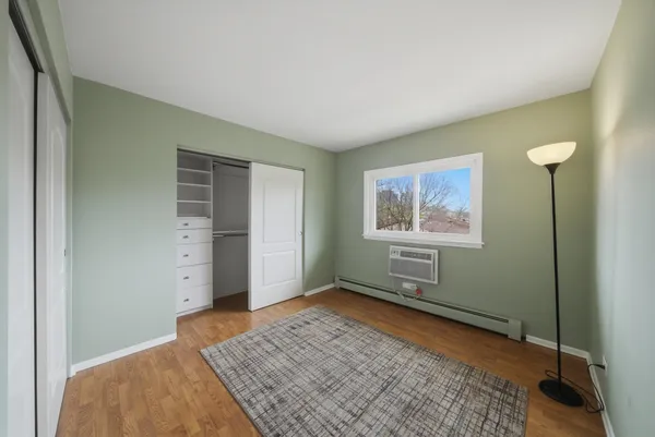 $259,000 | 403 North Marion Street, Unit 3D, Oak Park, IL 60302