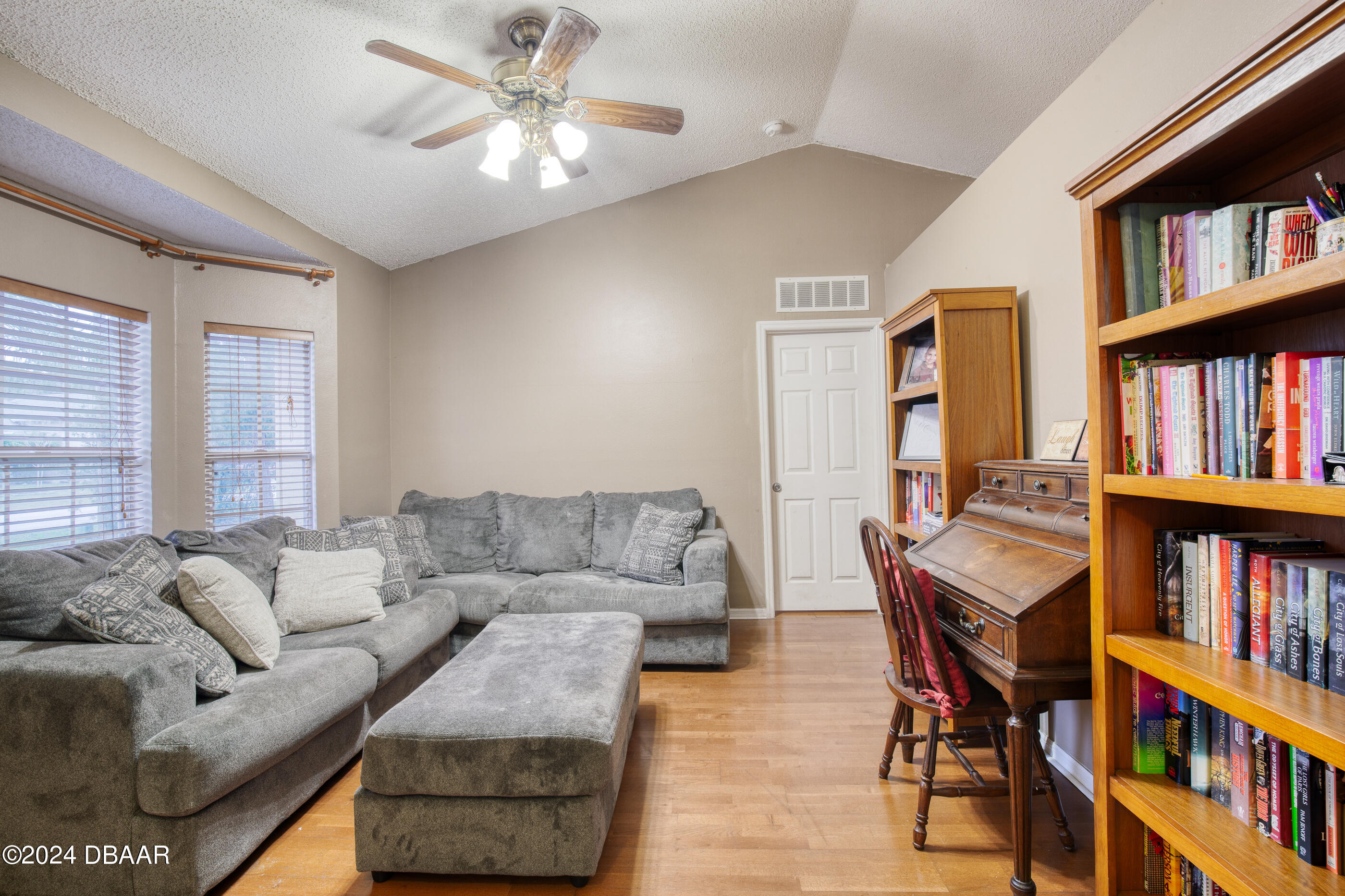 8 Kansas Path Palm Coast, FL 32164 - Photo 6 of 59 5