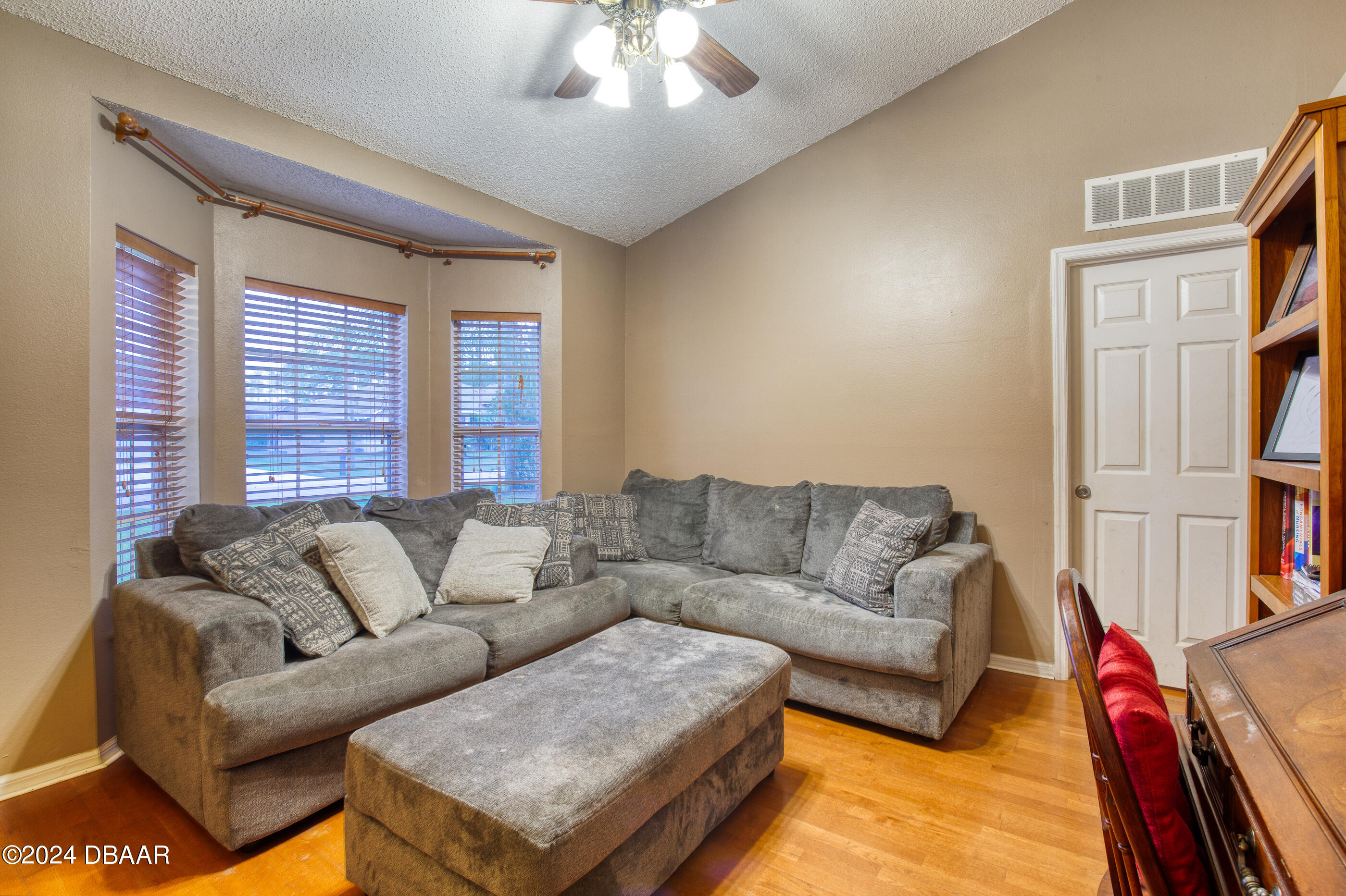 8 Kansas Path Palm Coast, FL 32164 - Photo 7 of 59 6