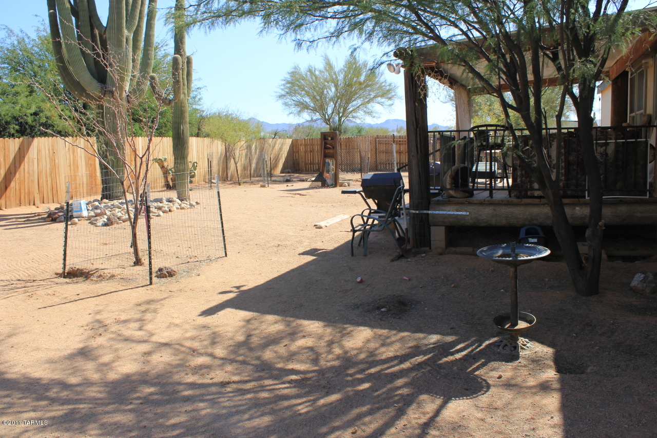 7060 North Gemstone Road Tucson, AZ 85743 - Photo 19 of 20