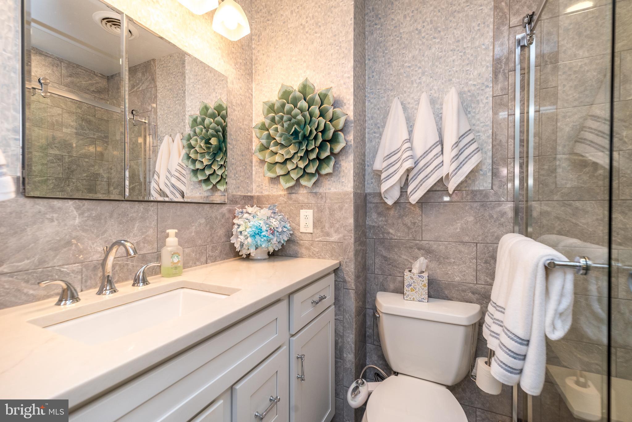 3346 Red Lion Road Philadelphia, PA 19114 - Photo 12 of 24 Renovated main bath