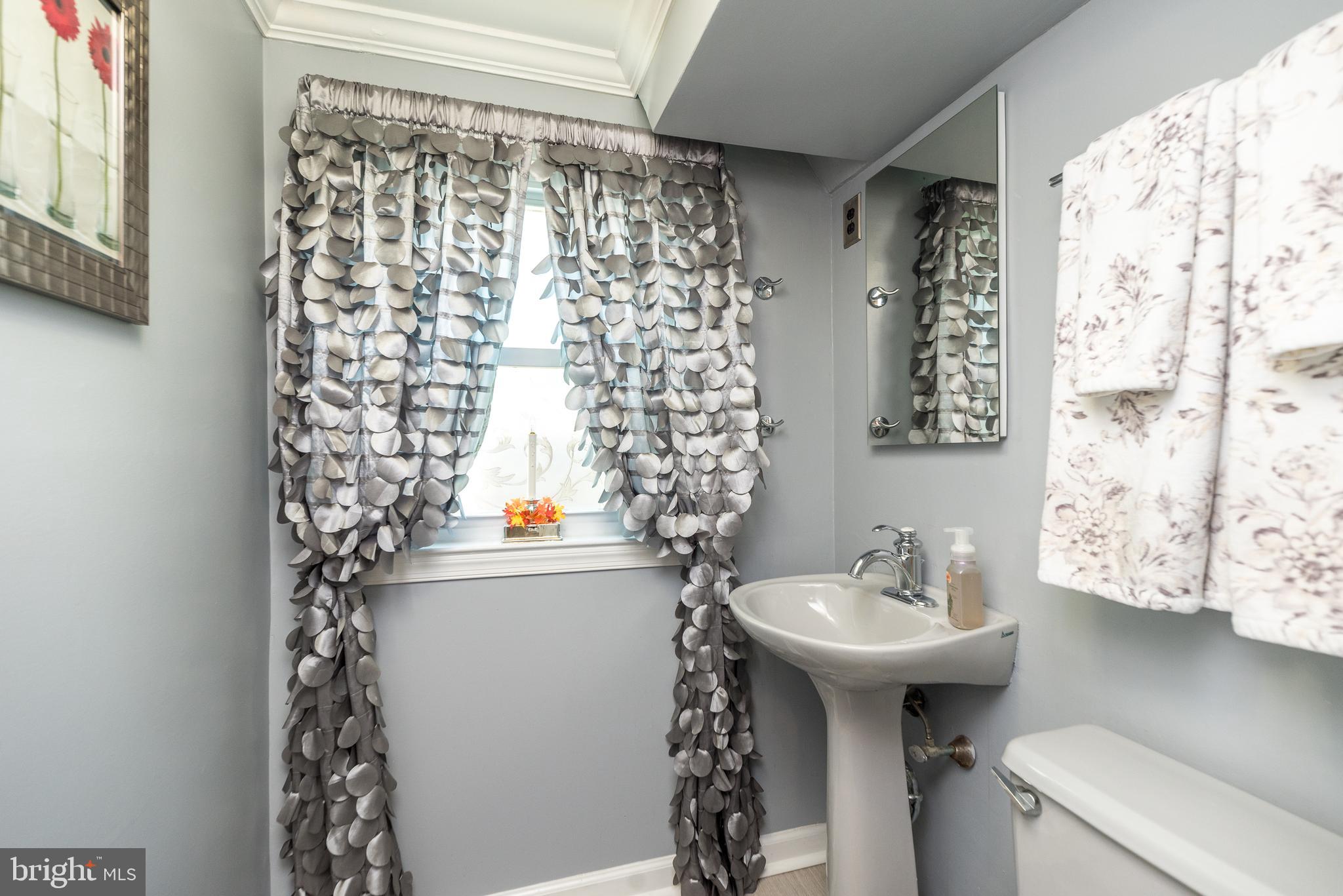 3346 Red Lion Road Philadelphia, PA 19114 - Photo 18 of 24 Half bath