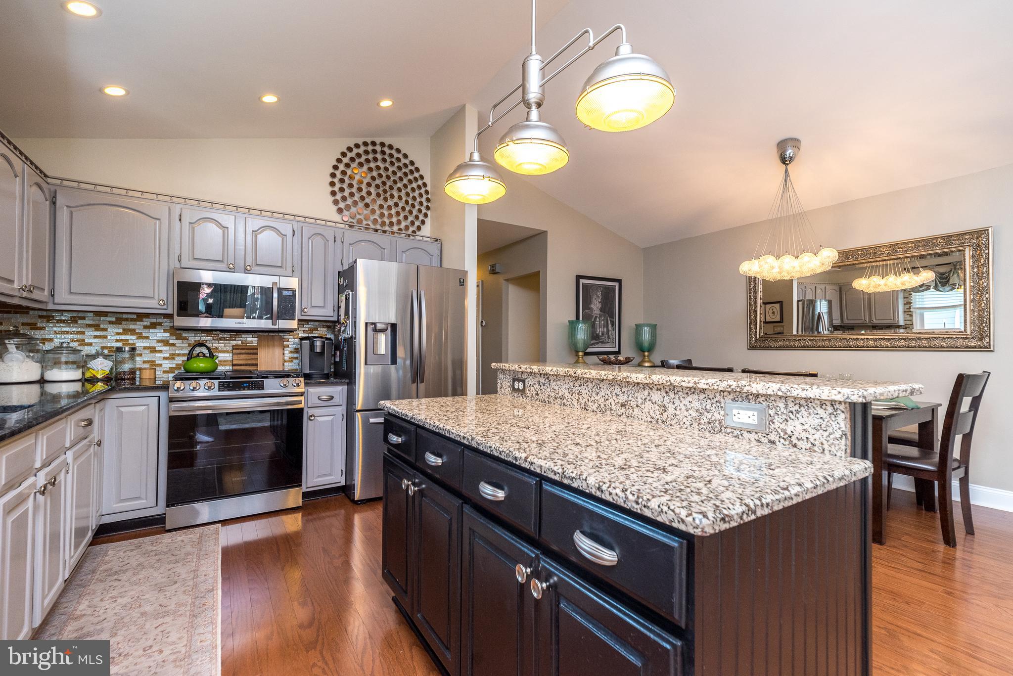 3346 Red Lion Road Philadelphia, PA 19114 - Photo 10 of 24 Breakfast bar/island