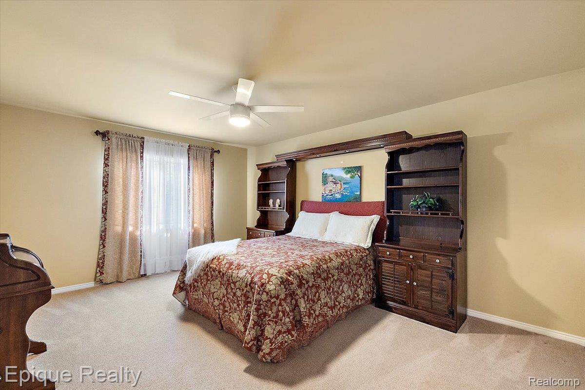 5675 Golf Pointe Drive Clarkston, MI 48348 - Photo 37 of 80 60-5675 Golf Pointe-60.jpg