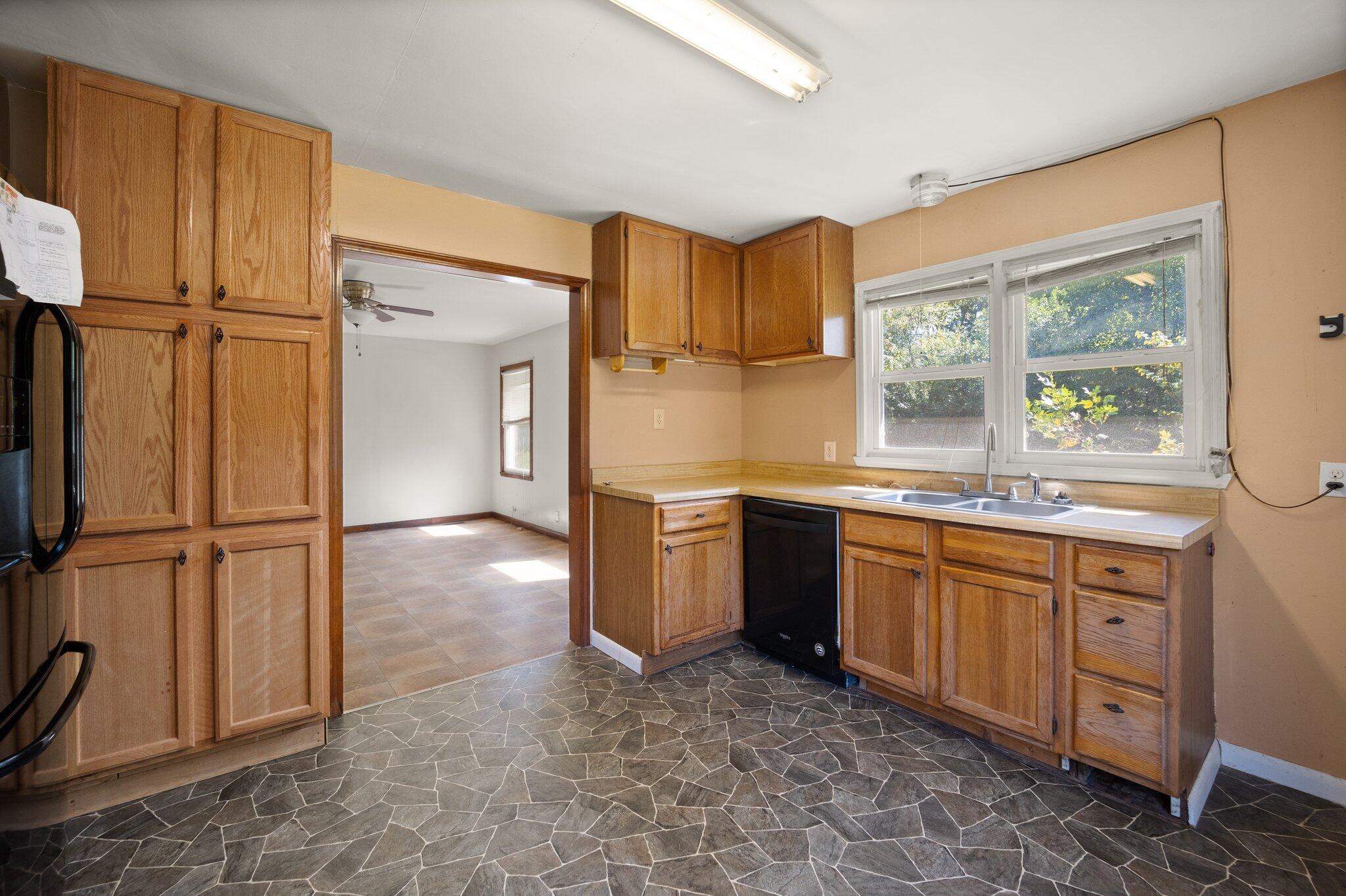 2015 Ellison Pulaski Road Eubank, KY 42567 - Photo 35 of 48 17-web-or-mls-NJ9A7286