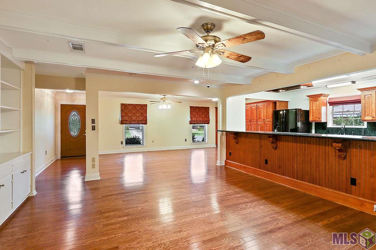 1738 Rue Desiree Baton Rouge, LA 70810 - Photo 5 of 10