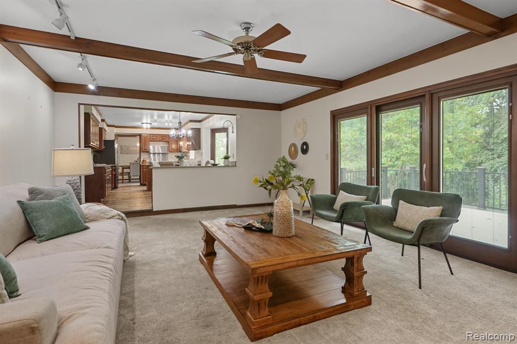 391 Silvervale Drive Rochester Hills, MI 48309 - Photo 12 of 27