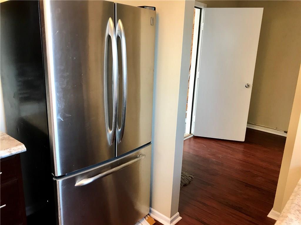 622 Greenway Street Greenwood, IN 46143 - Photo 11 of 38