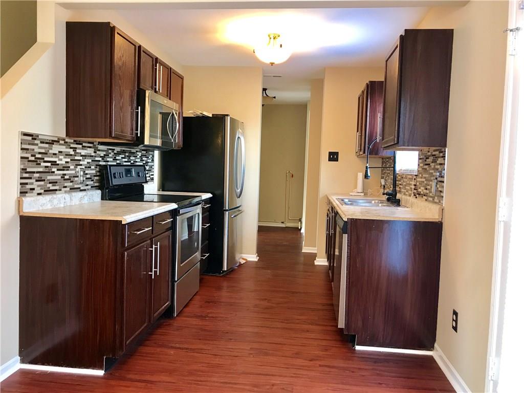 622 Greenway Street Greenwood, IN 46143 - Photo 6 of 38