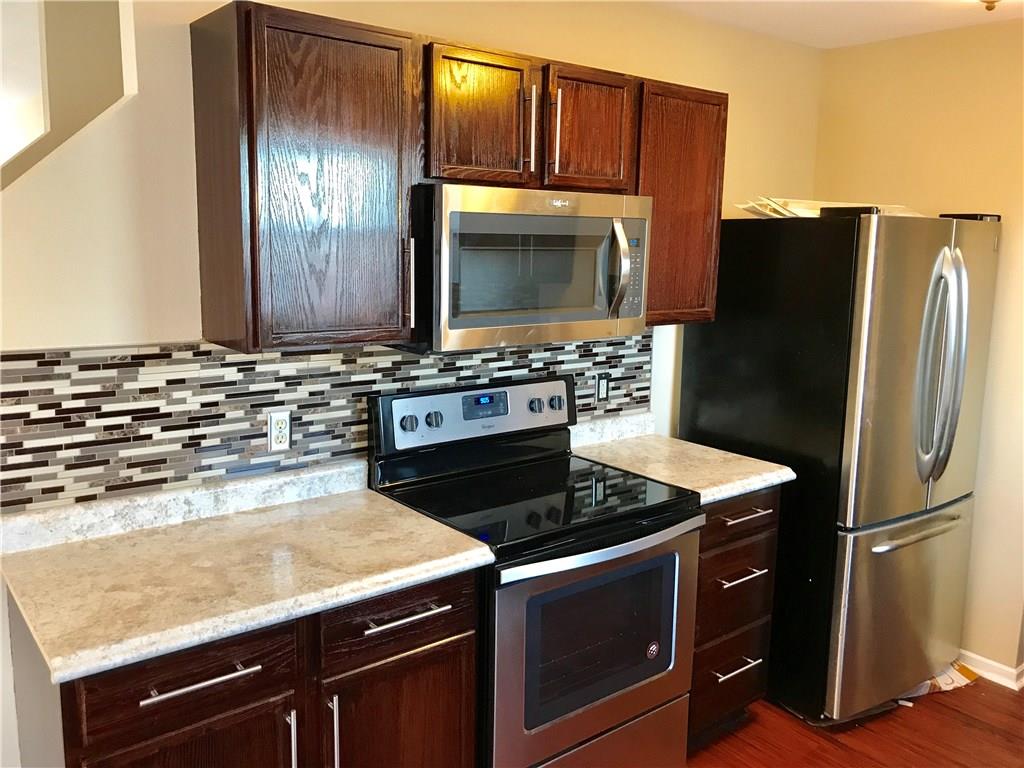 622 Greenway Street Greenwood, IN 46143 - Photo 8 of 38