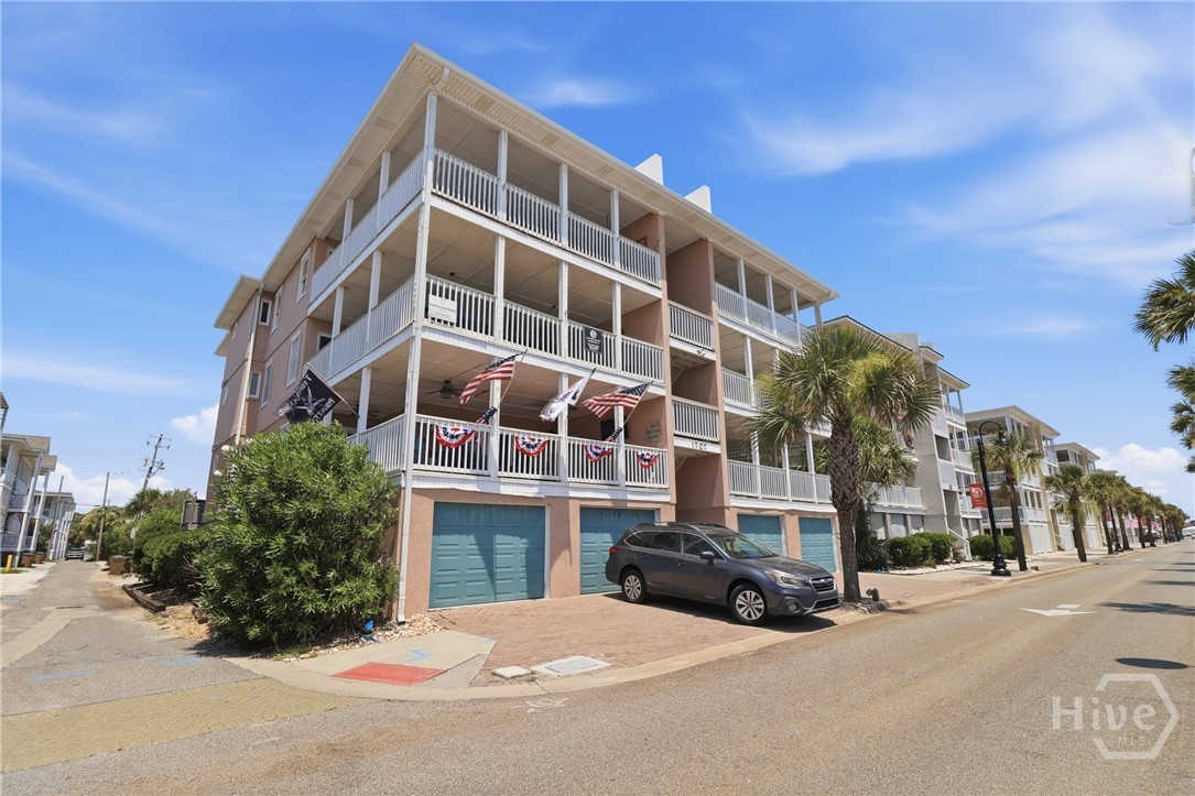 1707 Strand Avenue, Unit 4 Tybee Island, GA 31328 - Photo 3 of 36