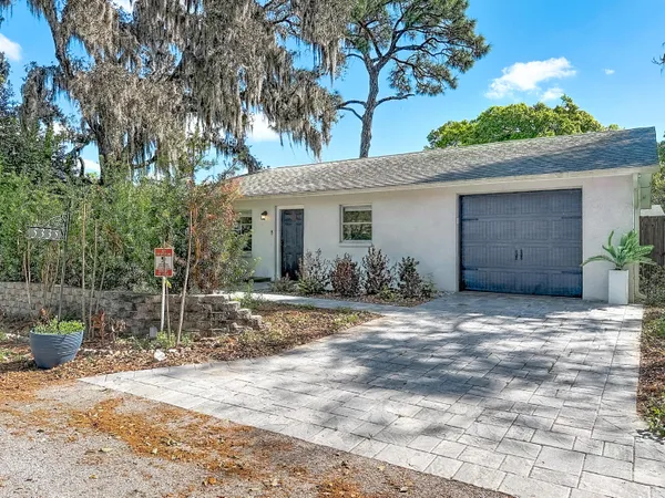 $260,000 | 5335 Lemon Avenue, Seffner, FL 33584