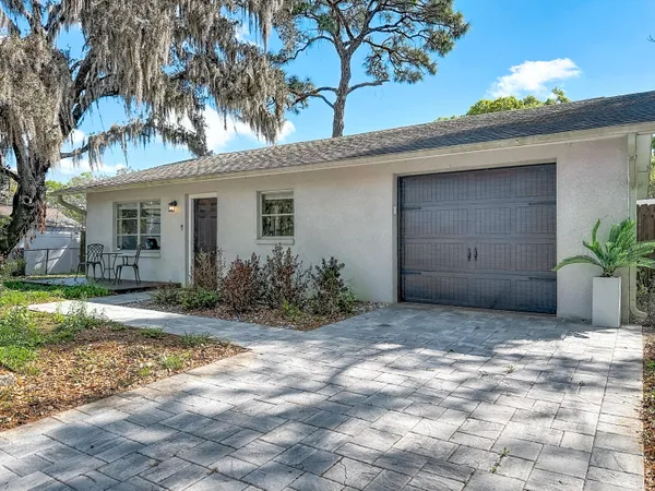 $260,000 | 5335 Lemon Avenue, Seffner, FL 33584