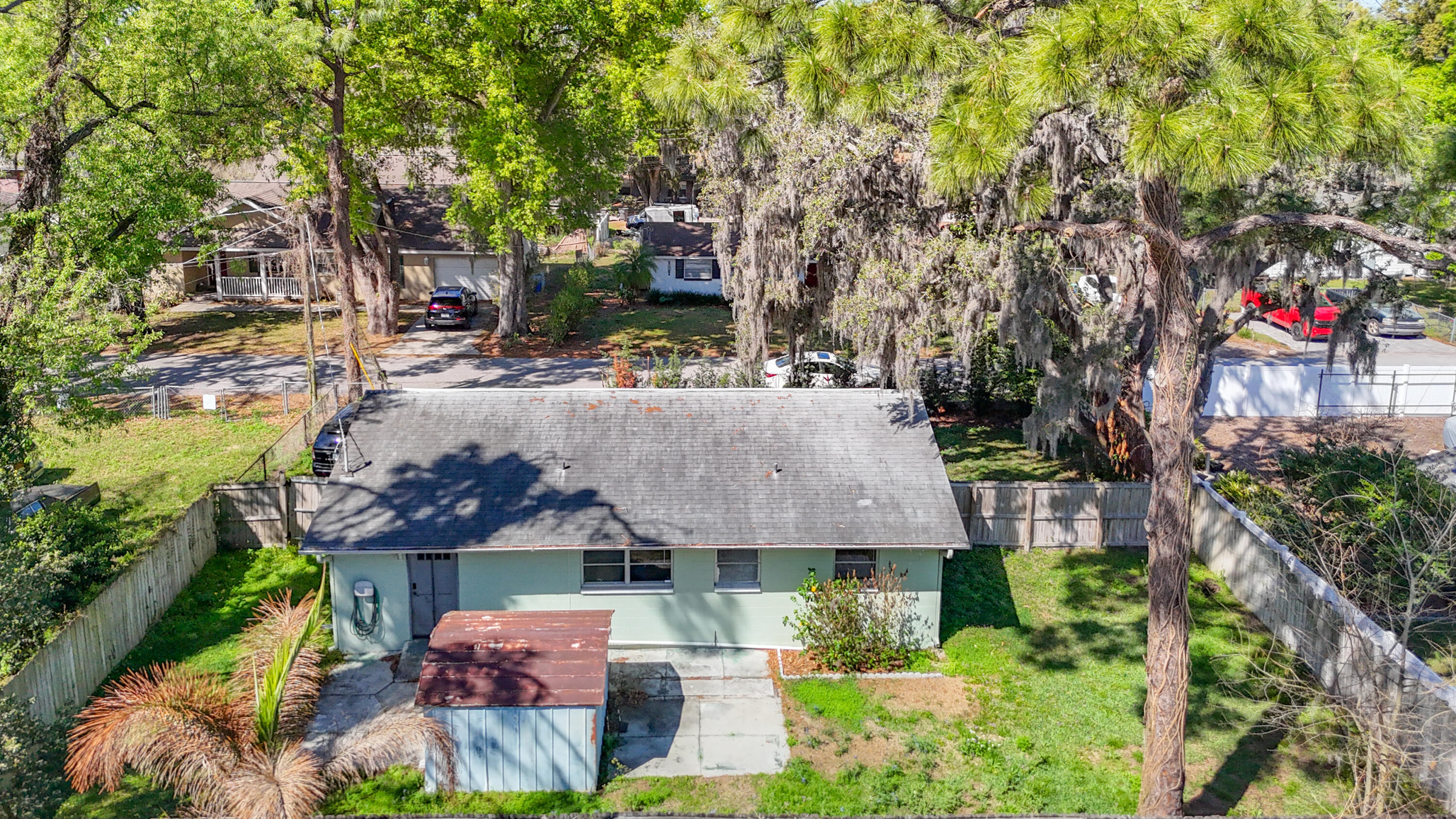 5335 Lemon Avenue Seffner, FL 33584 - Photo 29 of 34 a view of house with swimming pool and patio