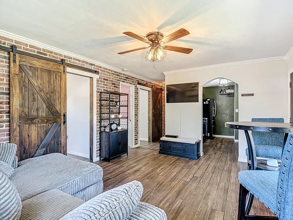 $260,000 | 5335 Lemon Avenue, Seffner, FL 33584