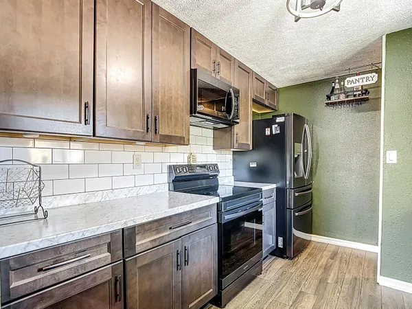 $260,000 | 5335 Lemon Avenue, Seffner, FL 33584