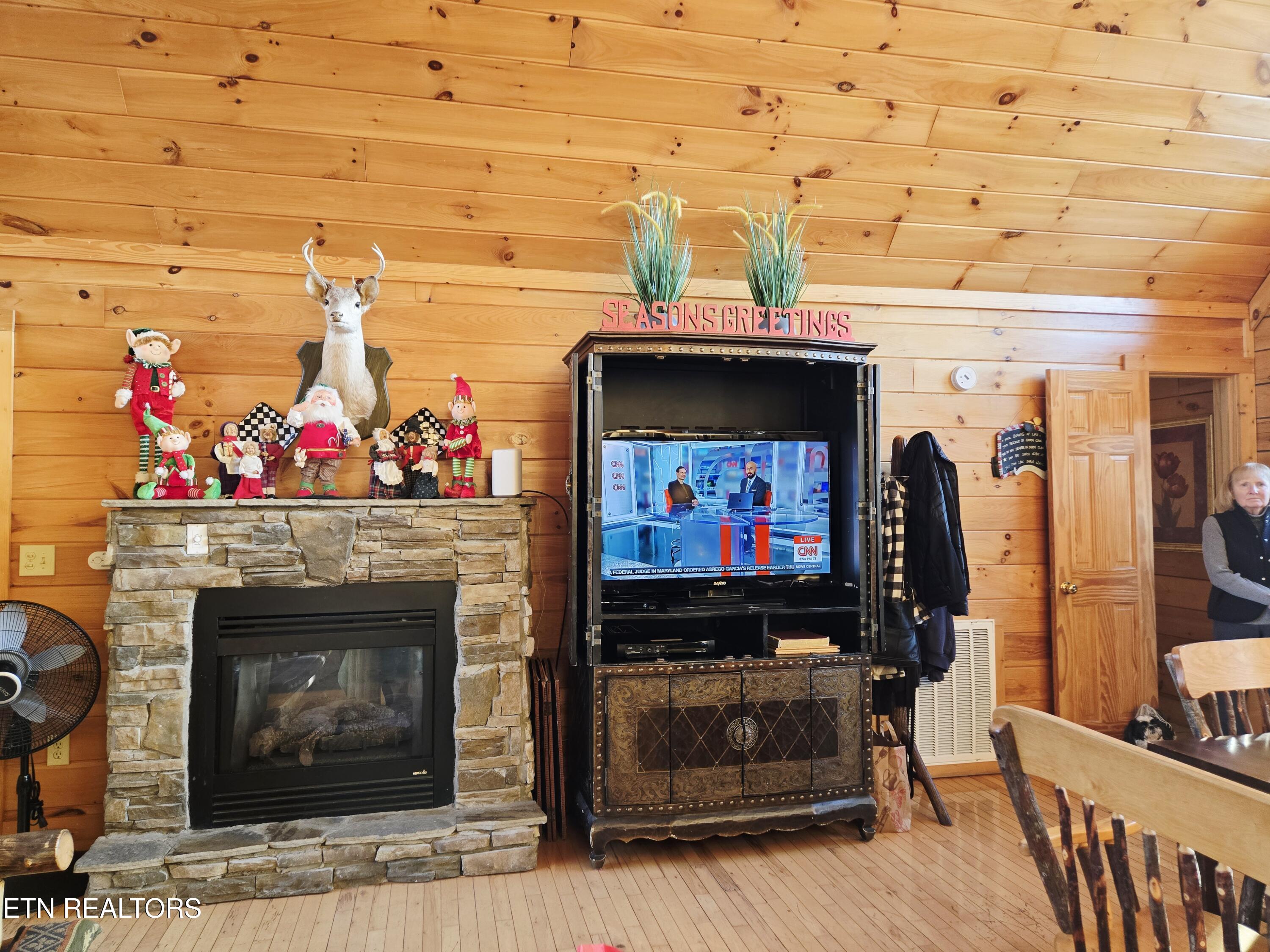 1529 Boo Boos Way Sevierville, TN 37862 - Photo 13 of 41 20251212_155430